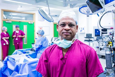 Dr Ramana Dhannapuneni öffnet sich für seine Patienten und leidet mit ihnen.
