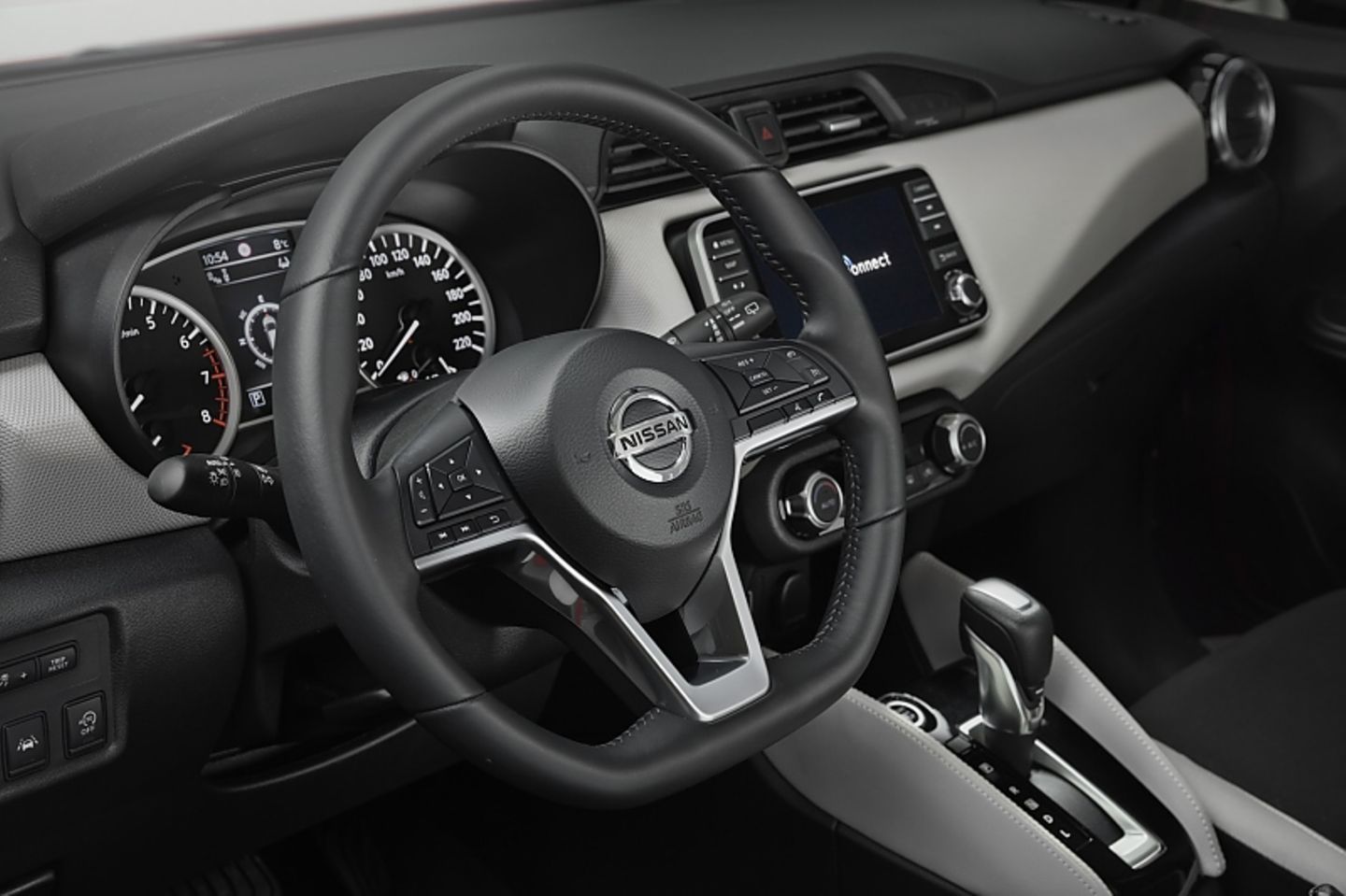 Nissan Micra 1.0 IG-T - leichte Überarbeitungen im Innenraum