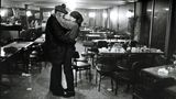 Eines der legendären Porträts von Romy Schneider im April 1981 in Quiberon, Frankreich