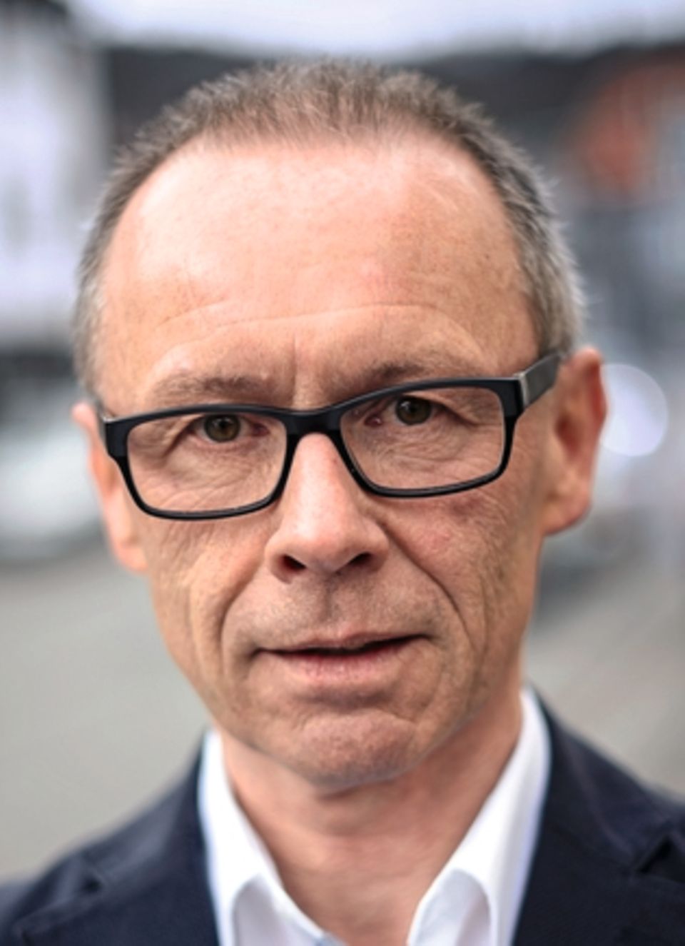 Rechtsruck in Deutschland: Harry Ebert ist seit fast 20 Jahren Bürgermeister im baden-württembergischen Burladingen. Im vergangenen Jahr trat er der AfD bei. Harry Ebert ist seit fast 20 Jahren Bürgermeister im baden-württembergischen Burladingen. Im vergangenen Jahr trat er der AfD bei.