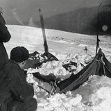 Bei dem Zelt fanden sich keine Spuren von Fremden oder Anzeichen einer Lawine.