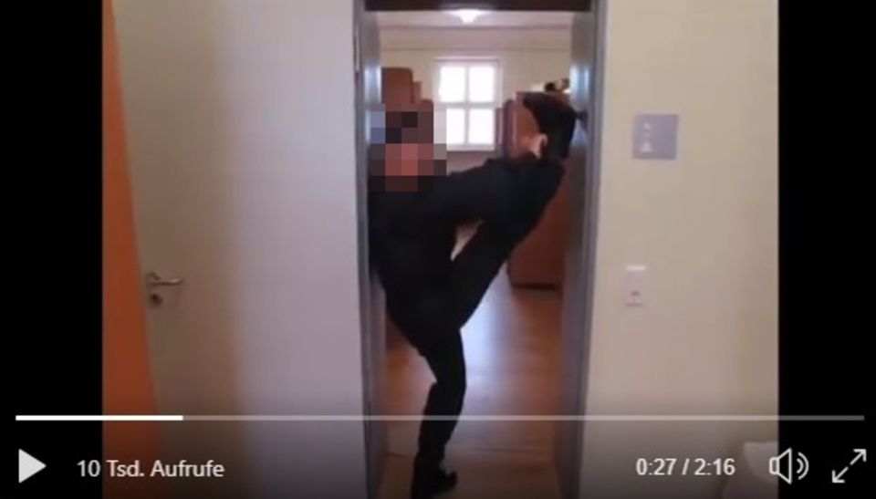 Tanzvideo aus der Umkleidekabine aufgetaucht - Polizei prüft Hintergründe