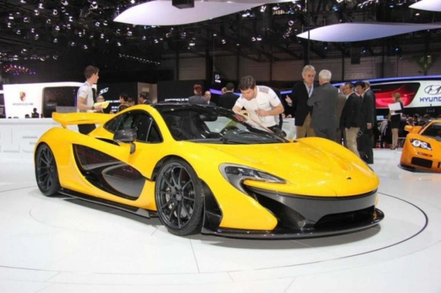Teuer und exklusiv: McLaren P1 im Jahr 2013