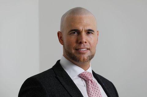 Niederlande: Der frühere Parlamentsabgeordnete Joram van Klaveren ist zum Islam konvertiert