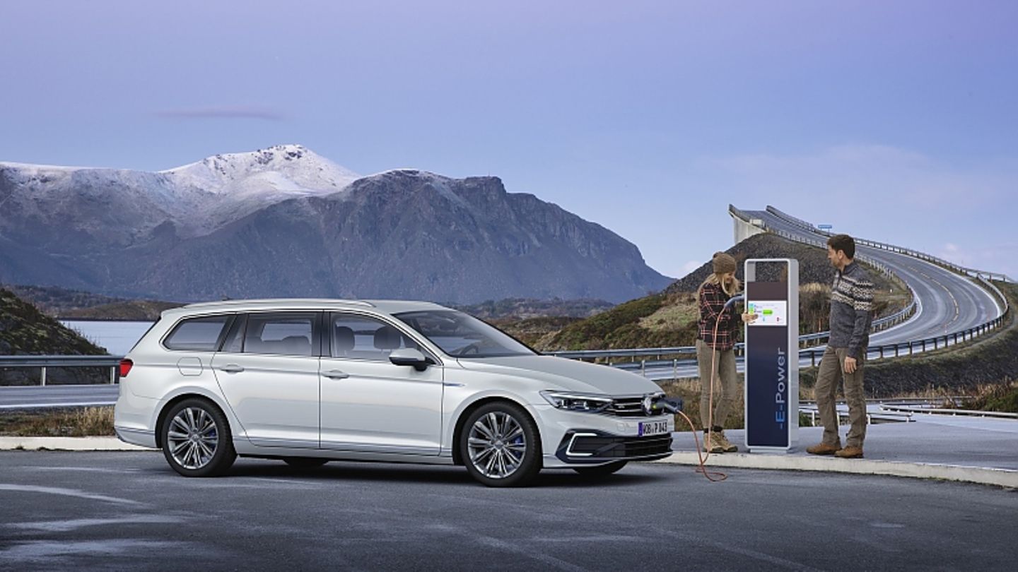 Der Passat GTE hat eine Systemleistung von 160 kW / 218 PS