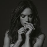 Victoria's Secret Model Alessandra Ambrosio posiert für Russell James