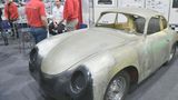 Ganz am Anfang seiner Restaurierung und dem neuen Aufbau ist dieser Porsche 356 B, der aus den USA über Bremerhaven nach Deutschland kam. Sein Besitzer lässt sich schon 5 Jahre Zeit für die Restauration. Porsche Club Bremerhaven.