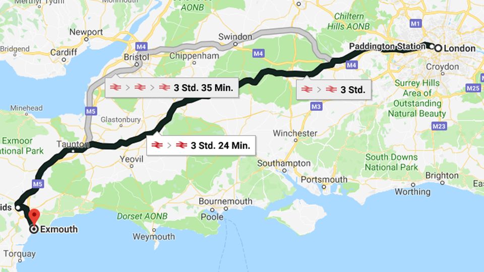 Für die Strecke von London nach Exmouth benötigt man mit Bus und Bahn ca. 3,5 Stunden