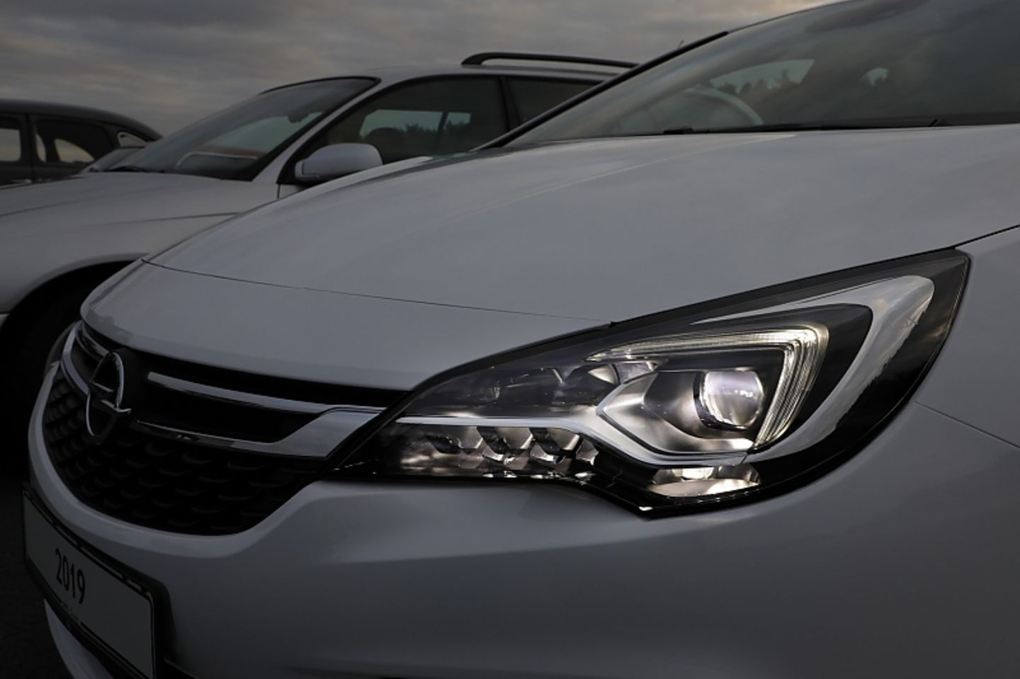 Beim Corsa wird es vermutlich auch eine Basis-LED-Variante geben