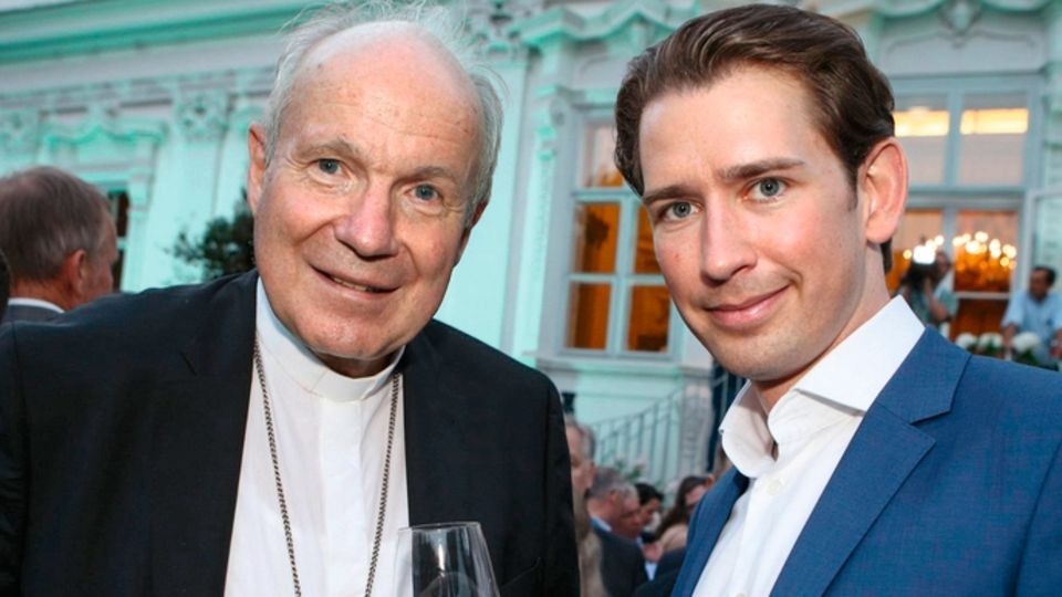 Wiener Erzbischof Christoph Schönborn: Schönborn beim Sommerfest mit dem österreichischen Bundeskanzler Sebastian Kurz Schönborn beim Sommerfest mit dem österreichischen Bundeskanzler Sebastian Kurz
