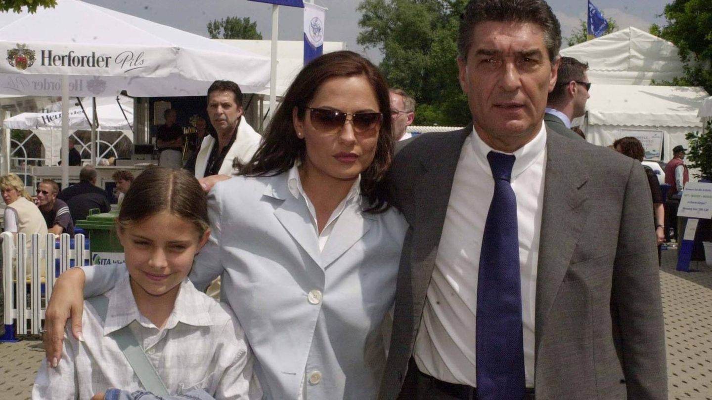 Sophia Thomalla mit ihrer Mutter Simone und deren Lebensgefährte Rudi Assauer