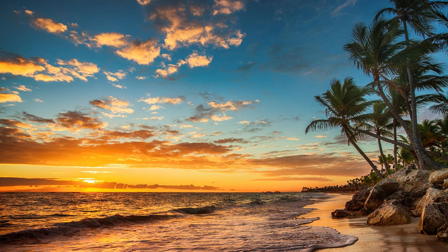 Eine Insel im Sonnenuntergang