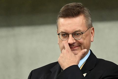 Reinhard Grindel und DFB dementieren die Zahlungen nicht, sagen aber, dass alles ordnungsgemäß war