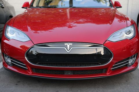 Tesla Model 3 von vorn