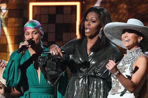 Michelle Obama (m.) mit Alicia Keys (l.) und Jennifer Lopez bei den Grammys