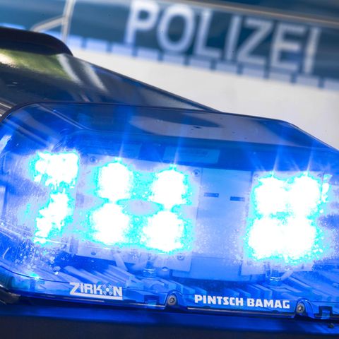 Blaulicht eines Polizei-Wagens