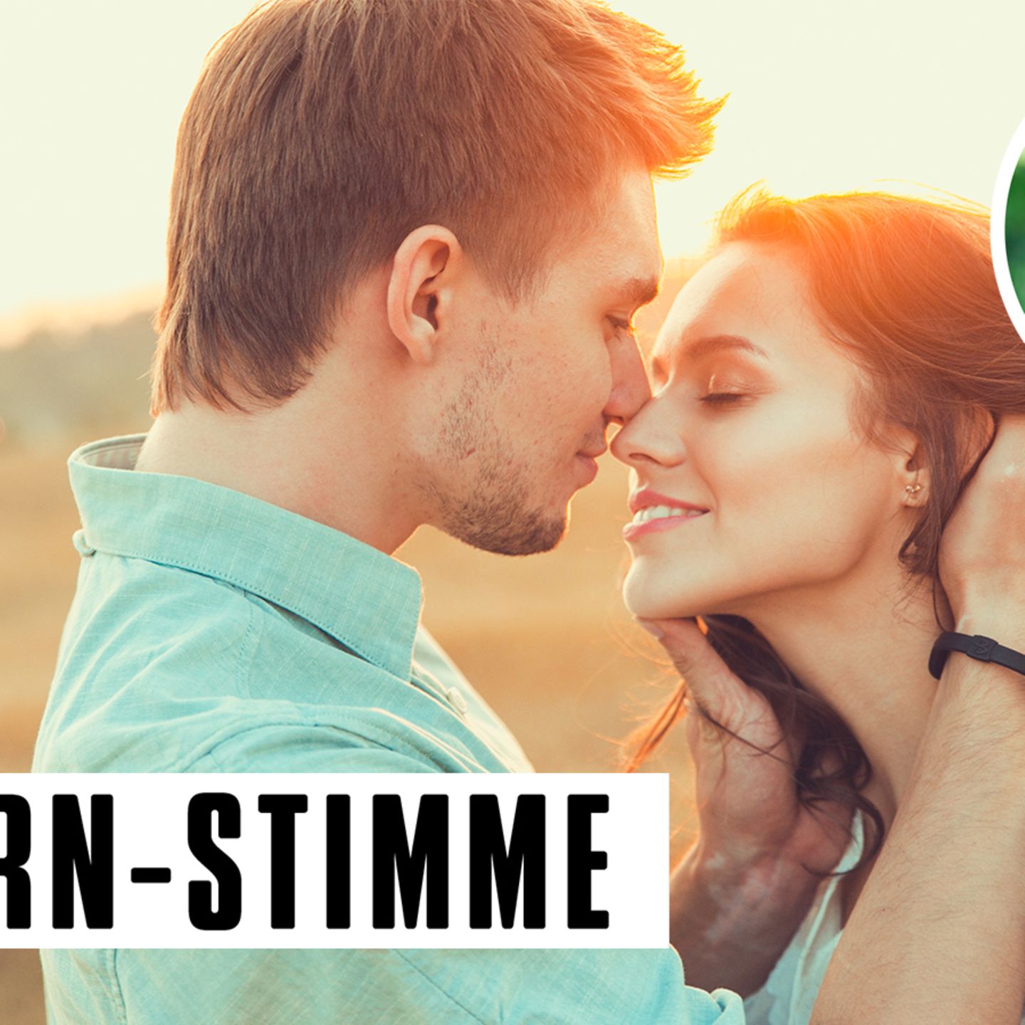 Zwei Teens Haben Mit Einem Kerl Viel Spaß Zwei Teens Haben Mit Einem Kerl Viel Spaß