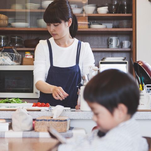 Japan: Das Kreuz der arbeitenden Mütter
