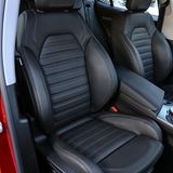 Die Sitze sind ansehnlich