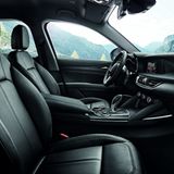 Den Sitzen würde eine längere Beinauflage gut tun