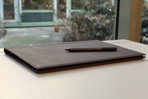 Laptop Spectre Folio 13 von HP aus Leder