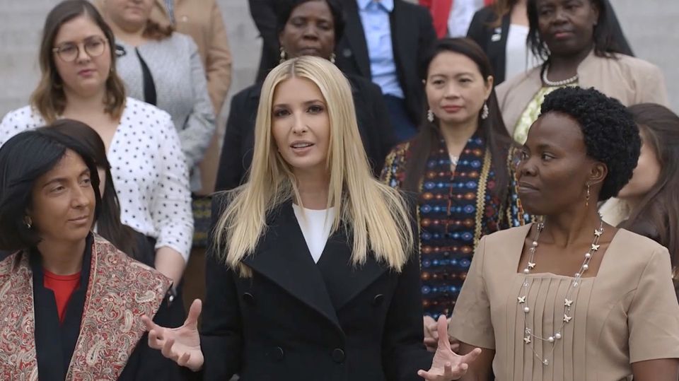 Scharfe Kritik an First Daughter: Ivanka Trump will Frauen helfen und wird von Anhängern ihres Vaters angegriffen