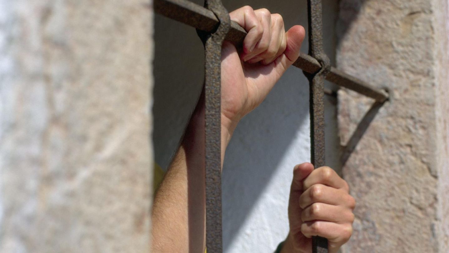 In Tunesien muss ein 26-Jähriger ins Gefängnis, weil er homosexuell sein soll (Symbolbild)