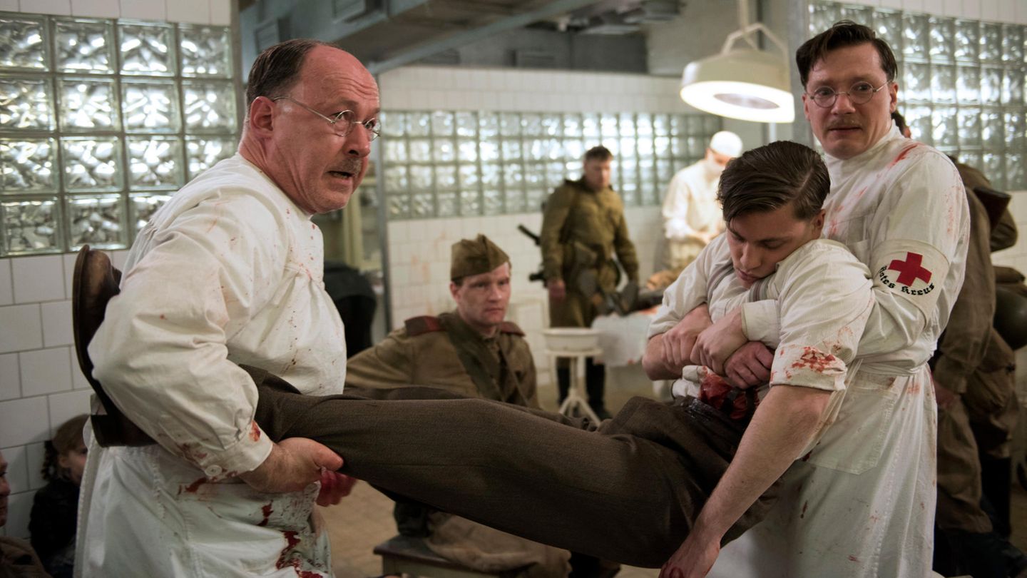 Ulrich Noethen in der zweiten Staffel Charité