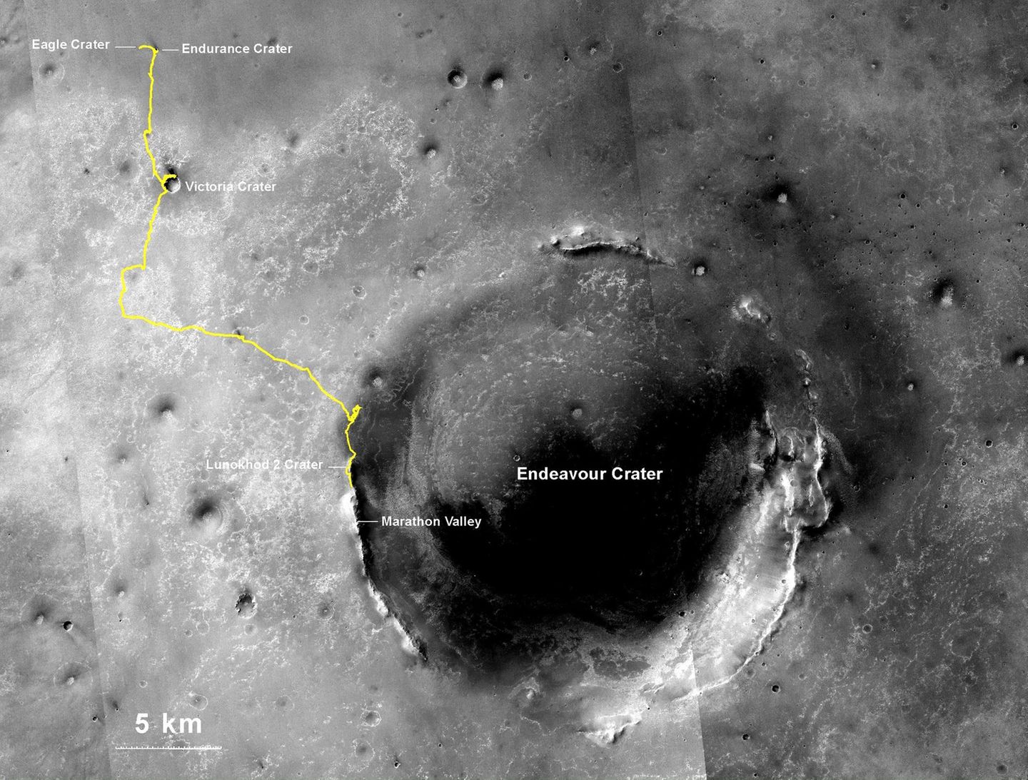 Die 40 Kilometer lange Route, die "Opportunity" zwischen 2004 und 2018 vom Eagle Crater bis zum Marathon Valley zurücklegte. In den vergangenen acht Monaten sendete die Nasa nach Angaben des Leites der Mission, John Callas, tausende vergebliche Botschaften und Befehle an den Rover, um ihn wieder zum Leben zu erwecken. Zum letzten Mal wurde dies am Dienstag versucht.