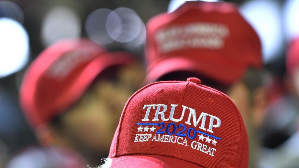 Donald Trump und seine Keep America great-Kappe