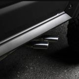 Viel Auspuff für wenig Motor.