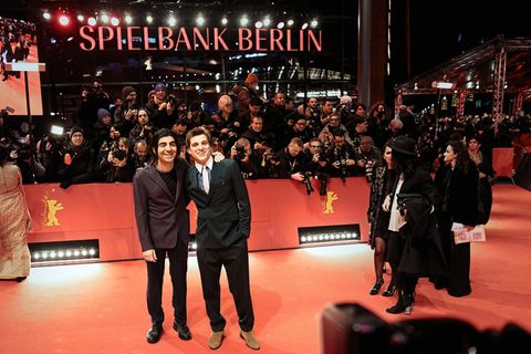 Regisseur Fatih Akin (l.) mit seinem Hauptdarsteller Jonas Dassler