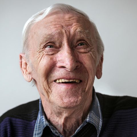 Oskar Brütting, 76, ehemaliger Bäcker, hat "Probleme mit den Haxen und dem Herz". Sein Einzelzimmer ist ihm wichtig: "Ich genieße es, wenn ich meine Ruhe habe."