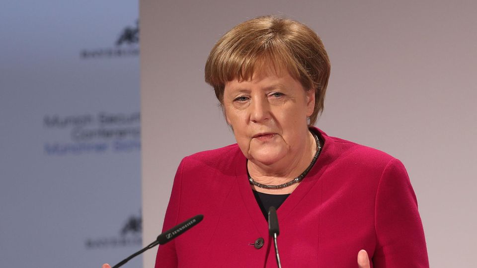 Ohne Trump zu erwähnen: Angela Merkel während ihrer Rede auf der Münchner Sicherheitskonferenz Ohne Trump zu erwähnen: Angela Merkel während ihrer Rede auf der Münchner Sicherheitskonferenz
