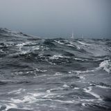 Am frühen Morgen verlassen die Fischer in Hovden selbst bei schlechtem Wetter den Hafen, um auf Kabeljau-Fang zu gehen