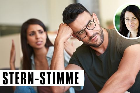 Das Gespräch über die Vorgänger und Liebschaften kann eine Beziehung belasten (Symbolbild)