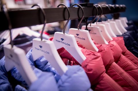 Die Modekette Tom Tailor braucht Geld