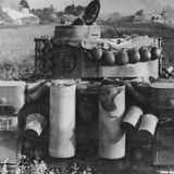 Ostfront 1943: Auffällig sind die beiden Auspufftöpfe am Heck.