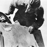 Dieser Treffer einer schweren Panzerabwehrkanone schlug nicht durch.