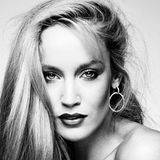 1977 war für Jerry Hall ein Jahr des Übergangs: Sie trennte sich von Roxy-Music-Sänger Bryan Ferry und lief über zu Mick Jagger, dem Frontmann der Rolling Stones. Ein Jahr später posierte das Model für Greg Gorman - und niemand fragte mehr, wie diese Frau zwei der größten Rockstars des Planeten wuschig machen konnte.