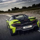 Der riesige Diffusor hilft beim Abtrieb