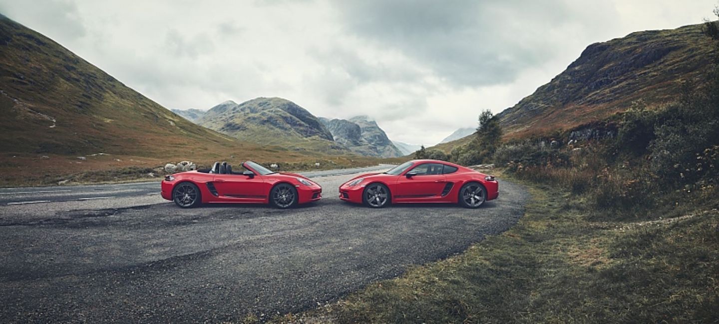Neben dem Porsche 718 Boxster T gibt es natürlich noch einen Cayman