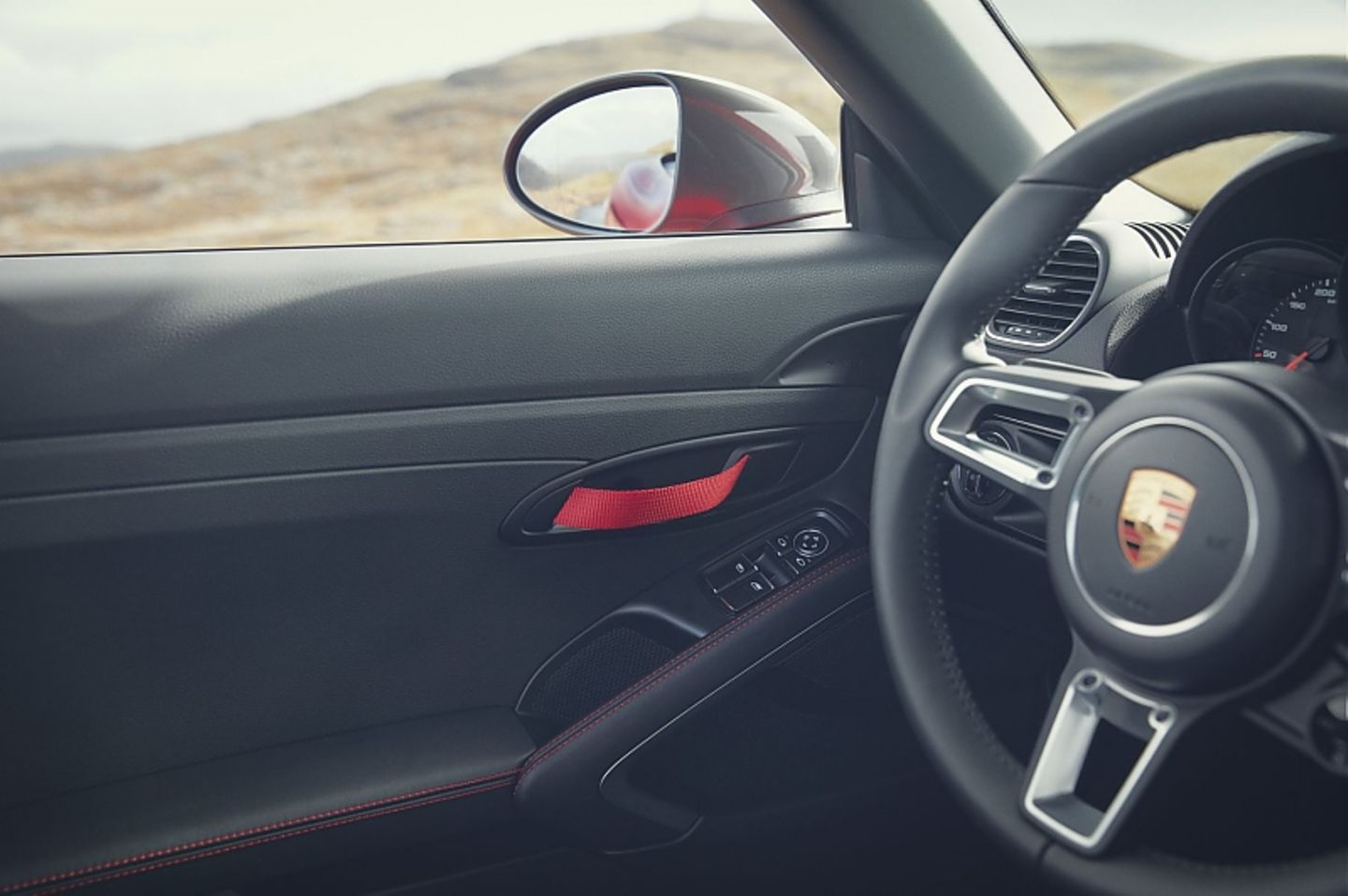 Die Lenkung ist porschetypisch präzise