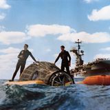 Im Gegensatz zur den Russen, deren Weltraumkapseln auf dem Land niedergingen, landeten die US-Astronauten stets auf dem Wasser – wie hier die Crew der Gemini-6a-Mission