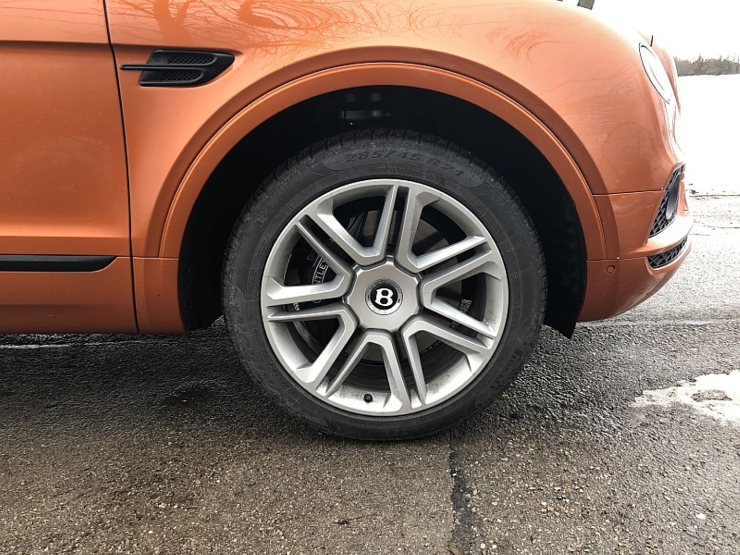 Bentley Bentayga V8