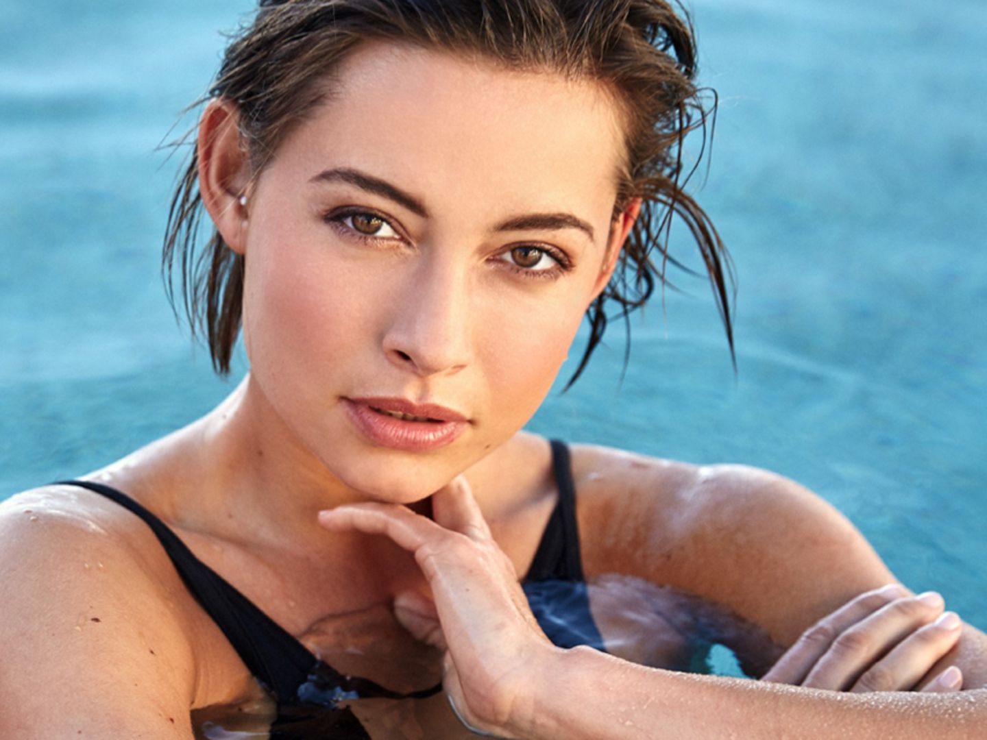 Viktoriya Bonya jinsiy masturbatsiya