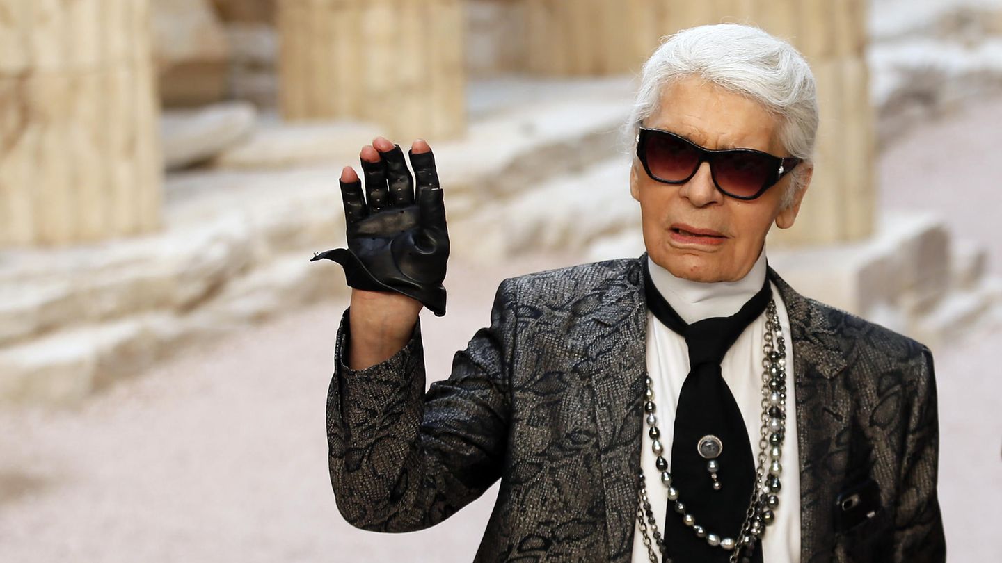 Karl Lagerfeld wird auf der Mailänder Modewoche verabschiedet