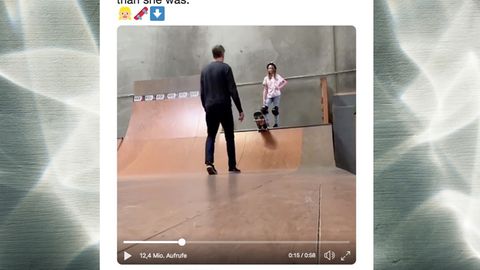 Tony Hawk Twitter Skateboard
