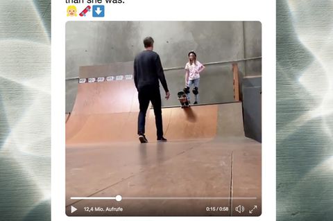 Tony Hawk Twitter Skateboard
