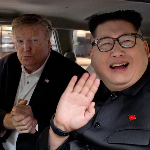 Die beiden Doppelgänger des nordkoreanischen Machthabers Kim Jong Un (r.) und von USDonald Trump im vietnamesischen Hanoi